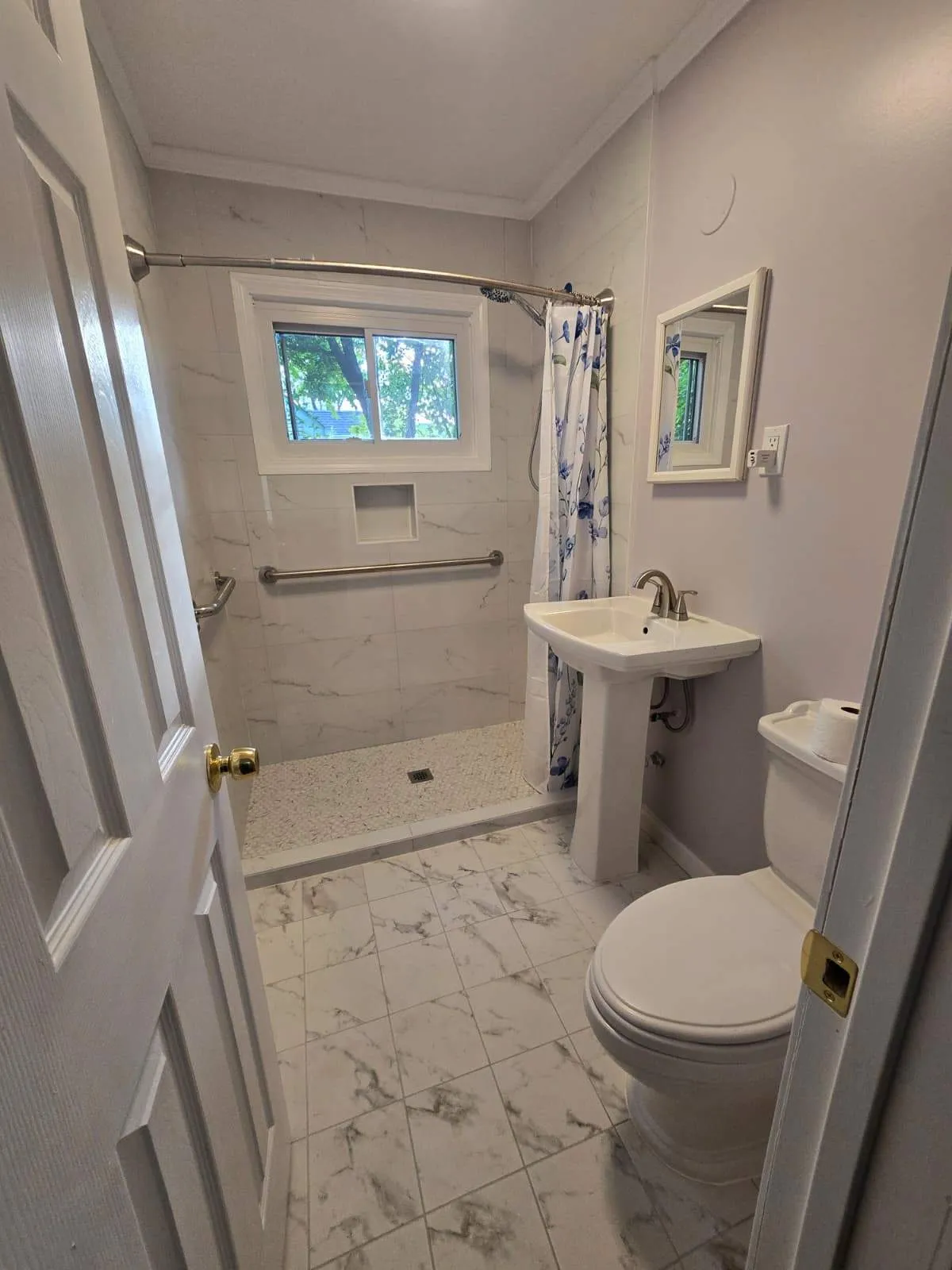 Bathroom before remodel by Eagle Sky Solutions